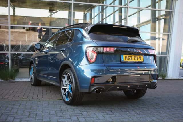 Lynk & Co 01 (2023) thumbnail 2
