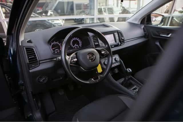 Škoda Karoq (2021) thumbnail 3