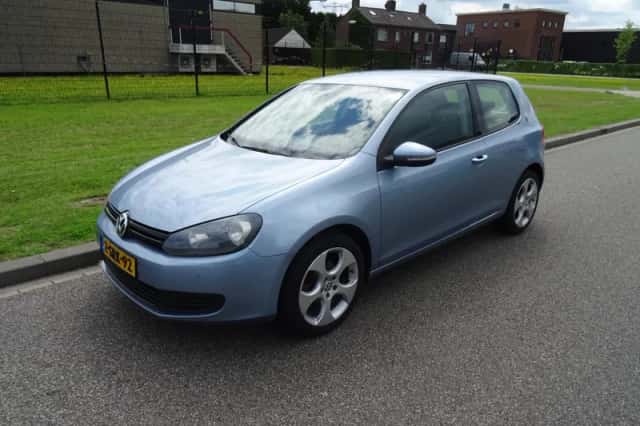 Volkswagen Golf (2008) thumbnail 1