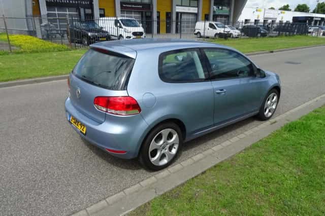 Volkswagen Golf (2008) thumbnail 5