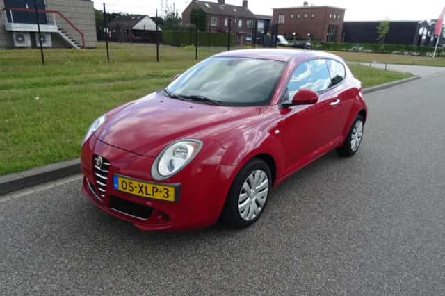 Alfa Romeo Mito (2012) thumbnail 1