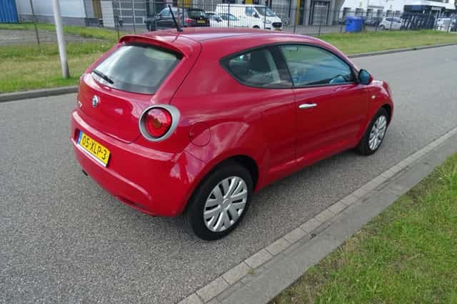 Alfa Romeo Mito (2012) thumbnail 5