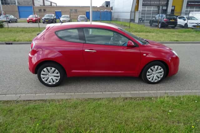 Alfa Romeo Mito (2012) thumbnail 6