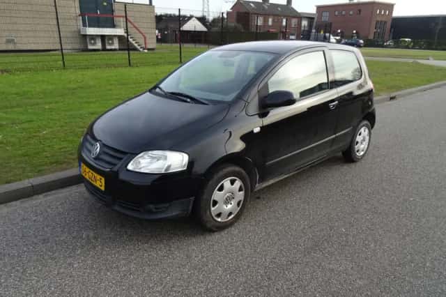 Volkswagen Fox (2008) thumbnail 1