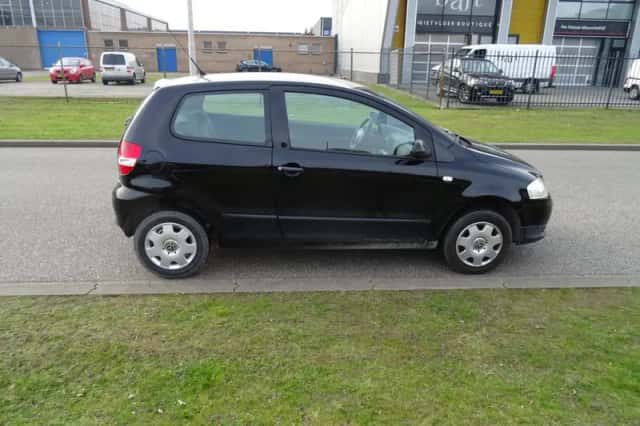 Volkswagen Fox (2008) thumbnail 6