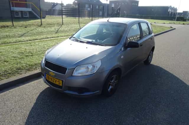 Chevrolet Aveo (2011) thumbnail 1