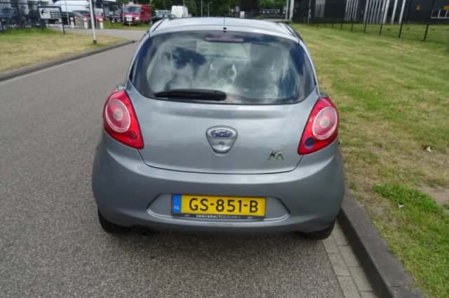 Ford Ka (2015) thumbnail 4