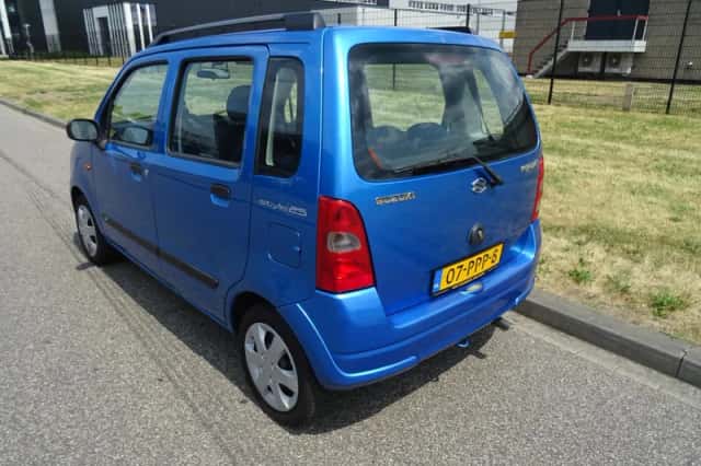 Suzuki Wagon R+ (2004) thumbnail 3