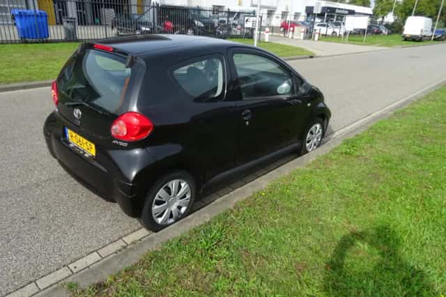 Toyota Aygo (2007) thumbnail 5