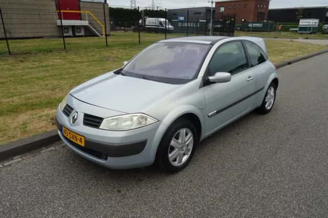 Renault Mégane (2003) thumbnail 1
