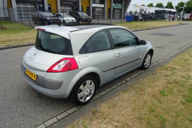 Renault Mégane (2003) thumbnail 5
