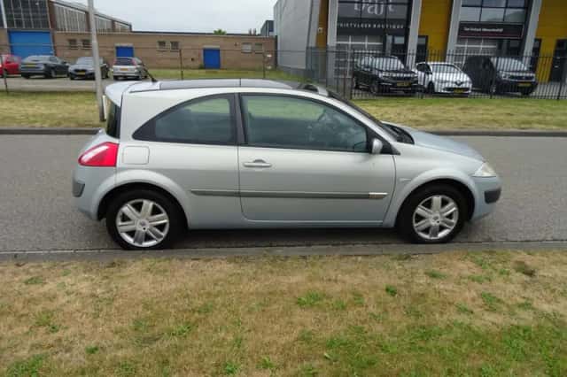 Renault Mégane (2003) thumbnail 6