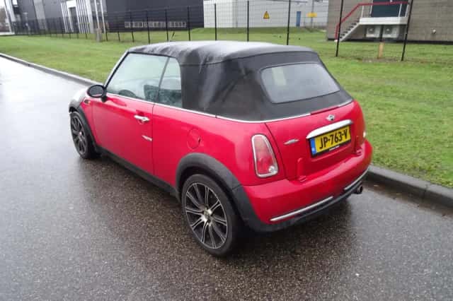 MINI Cabrio (2006) thumbnail 3