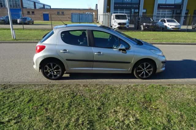 Peugeot 207 (2006) thumbnail 6
