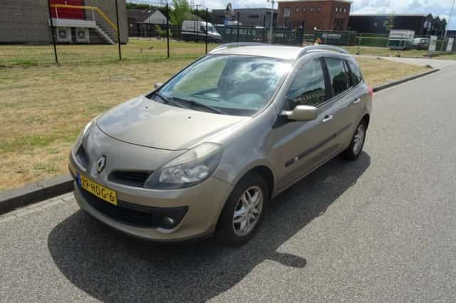 Renault Clio (2008) thumbnail 1