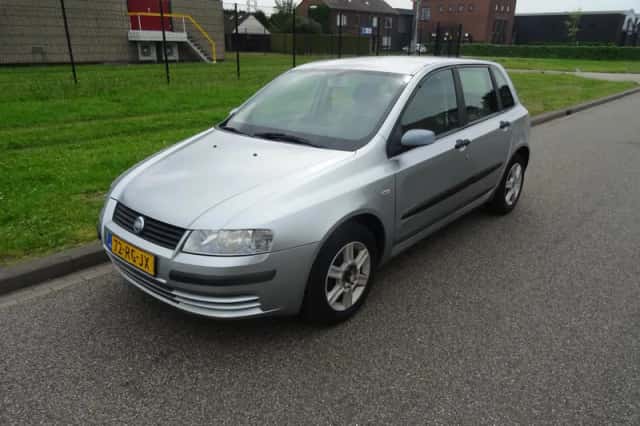 Fiat Stilo (2005) thumbnail 1