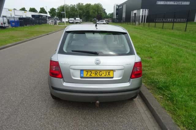 Fiat Stilo (2005) thumbnail 4