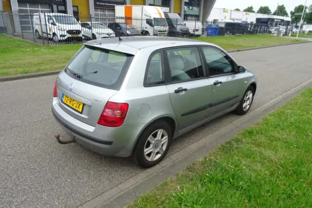 Fiat Stilo (2005) thumbnail 5