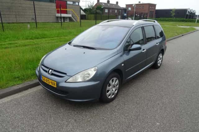 Peugeot 307 SW (2005) thumbnail 1