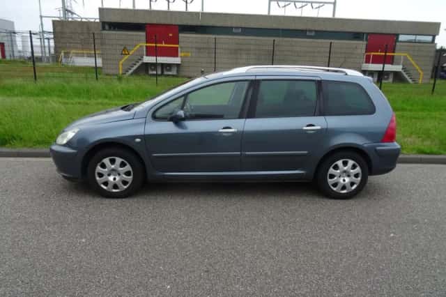 Peugeot 307 SW (2005) thumbnail 2