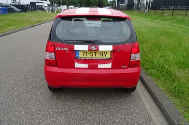 Kia Picanto (2006) thumbnail 4