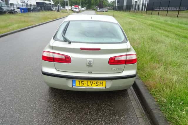 Renault Laguna (2003) thumbnail 4