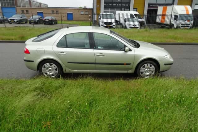 Renault Laguna (2003) thumbnail 6