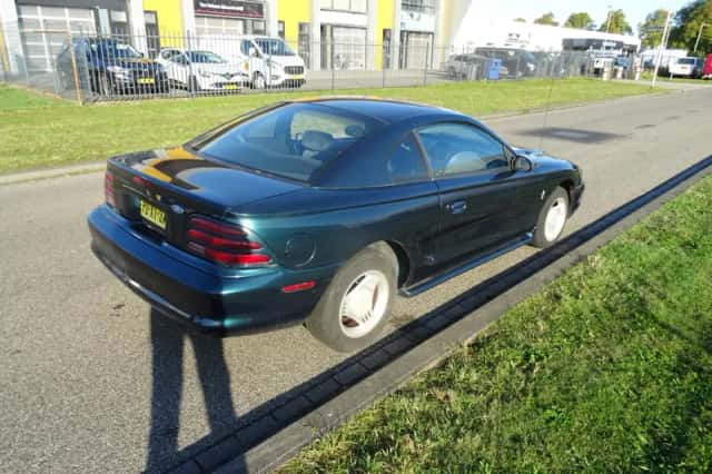 Ford Mustang (1996) thumbnail 5