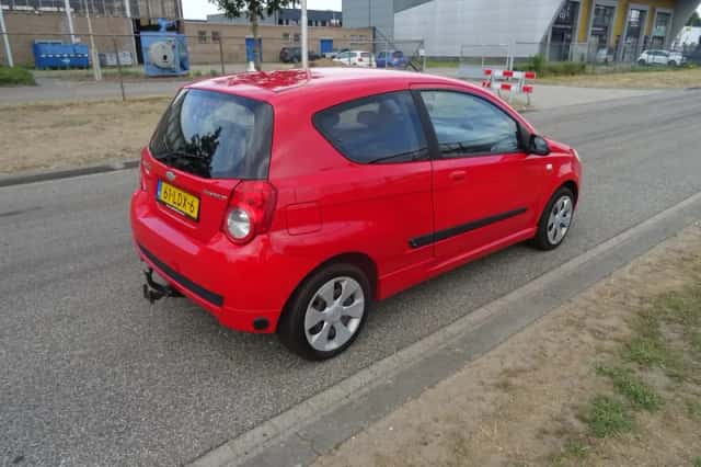 Chevrolet Aveo (2011) thumbnail 5