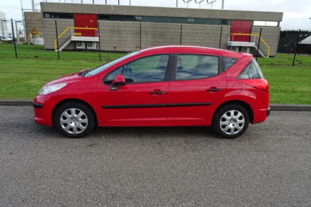 Peugeot 207 (2008) thumbnail 2