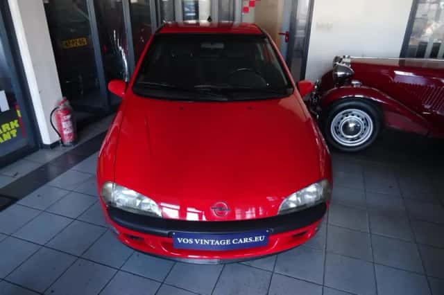 Opel Tigra (1995) thumbnail 2
