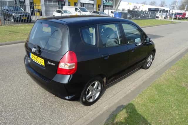 Honda Jazz (2008) thumbnail 5