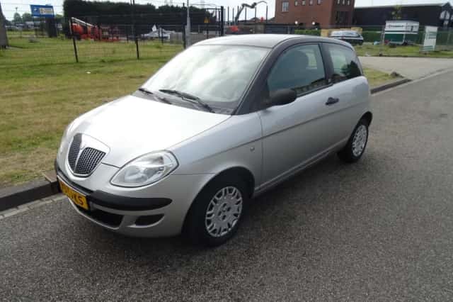 Lancia Ypsilon (2006) thumbnail 1