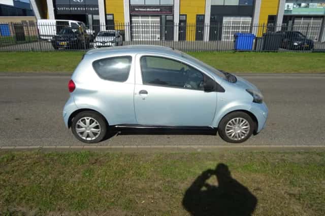 Toyota Aygo (2008) thumbnail 6