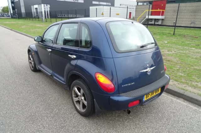Chrysler PT Cruiser (2002) thumbnail 3