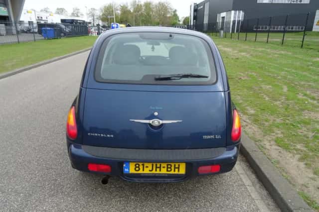 Chrysler PT Cruiser (2002) thumbnail 4