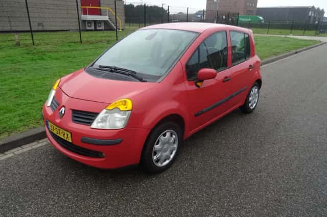 Renault Modus (2006) thumbnail 1