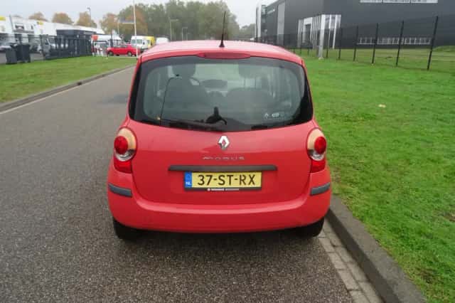Renault Modus (2006) thumbnail 4
