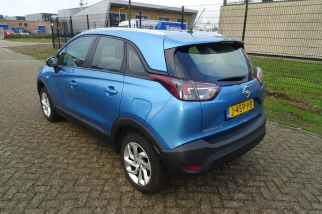 Opel Crossland X (2020) thumbnail 3