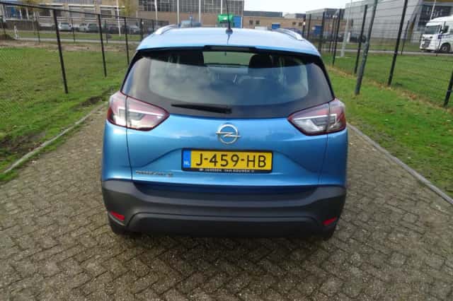 Opel Crossland X (2020) thumbnail 4