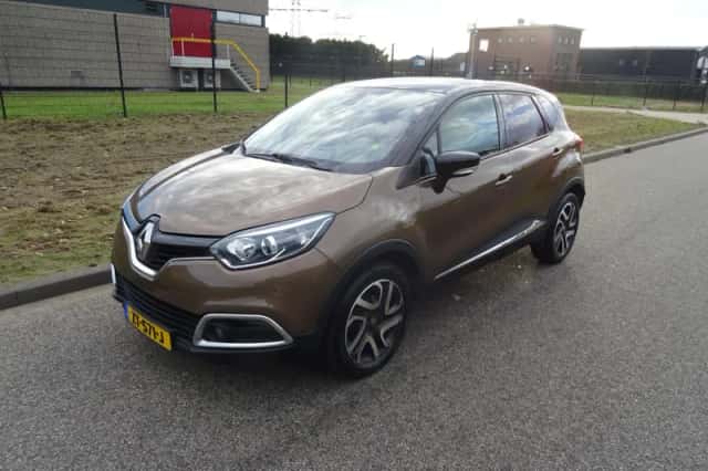 Renault Captur (2017) thumbnail 1