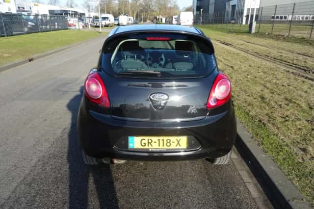 Ford Ka (2015) thumbnail 4