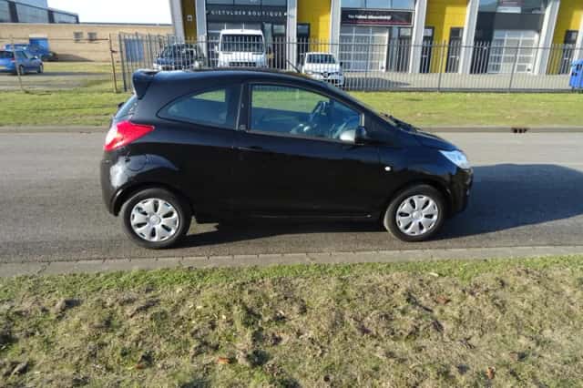 Ford Ka (2015) thumbnail 6
