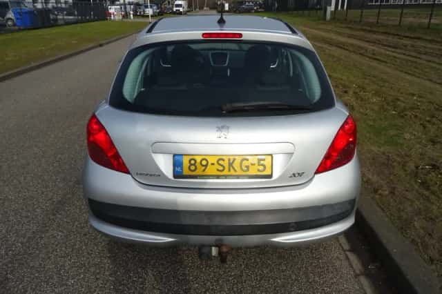 Peugeot 207 (2008) thumbnail 4