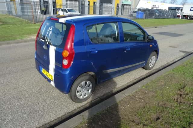 Daihatsu Cuore (2008) thumbnail 5