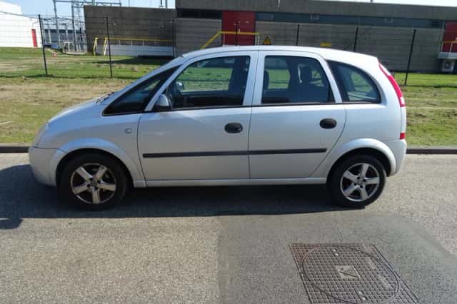 Opel Meriva (2004) thumbnail 2