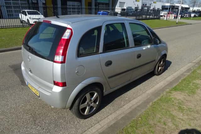 Opel Meriva (2004) thumbnail 5