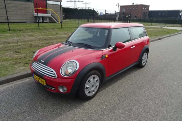 MINI Clubman (2010) thumbnail 1