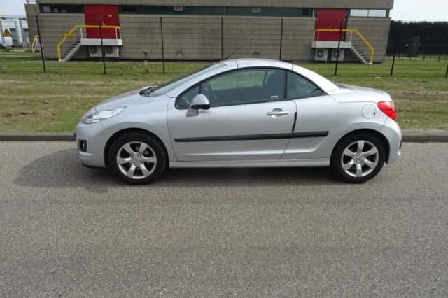 Peugeot 207 (2008) thumbnail 2