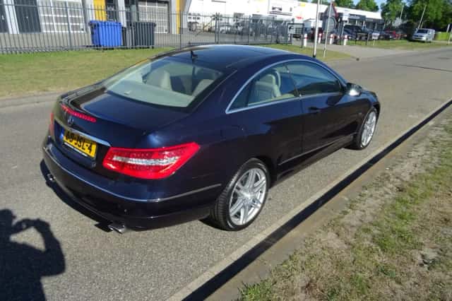 Mercedes-Benz E-Klasse (2009) thumbnail 5